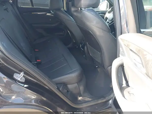 5UXUJ3C58KLG57087 2019 BMW X4 - Image 8