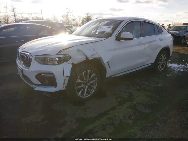 5UXUJ3C58KLG57199 2019 BMW X4 - Image 2