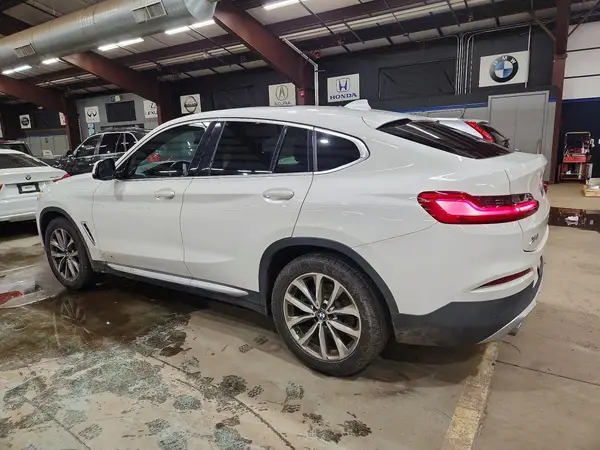 5UXUJ3C59KLG53713 2019 BMW X4 - Image 2