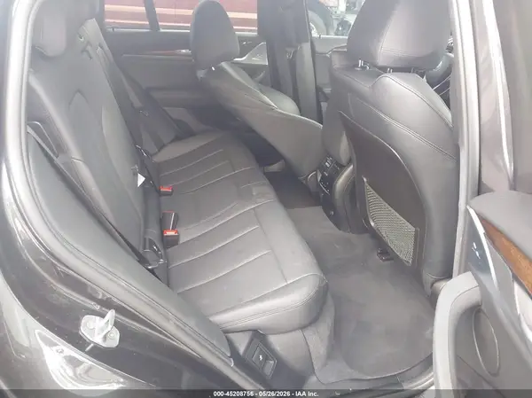 5UXUJ3C59KLG54344 2019 BMW X4 - Image 8