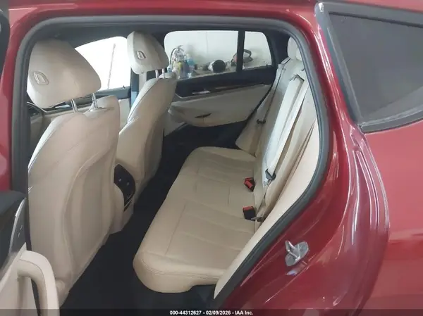 5UXUJ3C5XKLG52134 2019 BMW X4 - Image 8