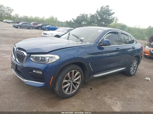 5UXUJ3C5XKLG56863 2019 BMW X4 - Image 2
