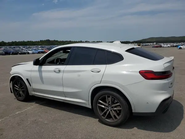 5UXUJ5C51KLJ63095 2019 BMW X4 - Image 2