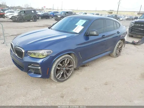 5UXUJ5C51KLJ64229 2019 BMW X4 - Image 2