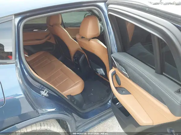 5UXUJ5C51KLJ64229 2019 BMW X4 - Image 8