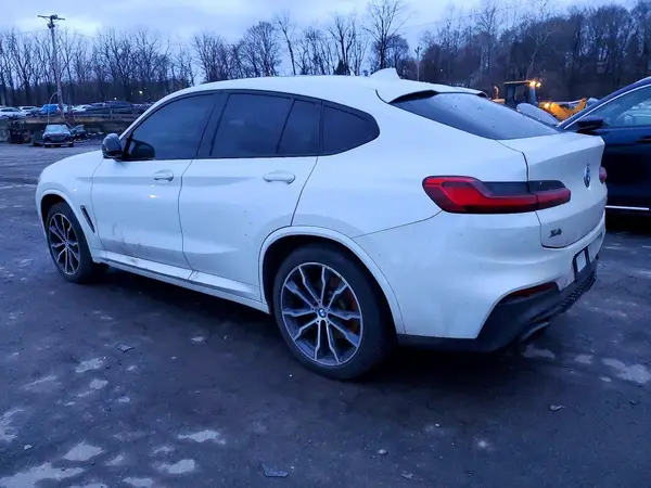 5UXUJ5C52KLJ63591 2019 BMW X4 - Image 2