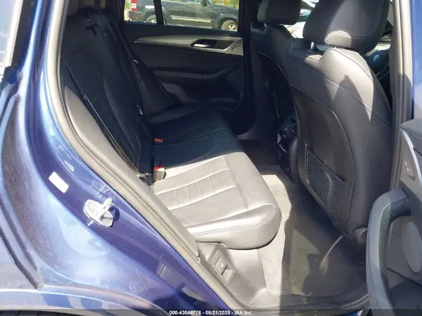 5UXUJ5C53KLJ63907 2019 BMW X4 - Image 8