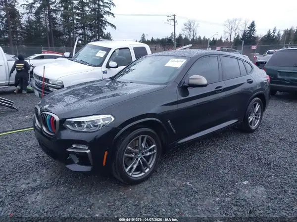 5UXUJ5C53KLJ64183 2019 BMW X4 - Image 2