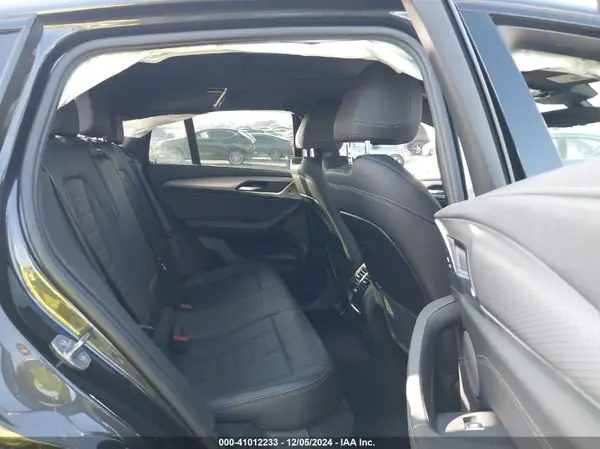 5UXUJ5C54KLJ64077 2019 BMW X4 - Image 8