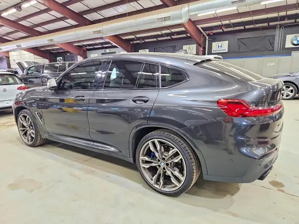 5UXUJ5C54KLJ64287 2019 BMW X4 - Image 2