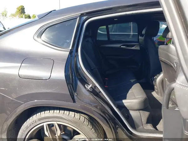 5UXUJ5C59K9A33100 2019 BMW X4 - Image 8
