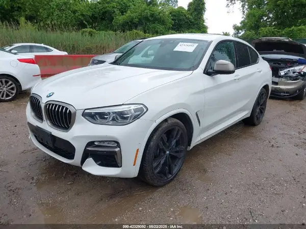 5UXUJ5C5XKLJ64164 2019 BMW X4 - Image 2