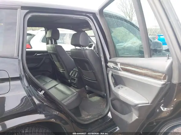 5UXWX7C33H0W39827 2017 BMW X3 - Image 8