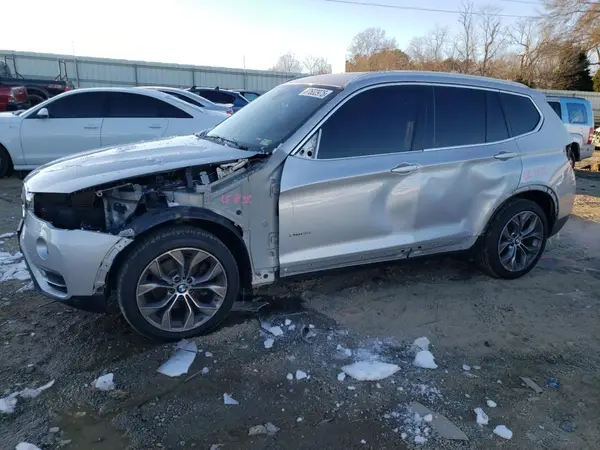 5UXWX7C34H0W39240 2017 BMW X3 - Image 1