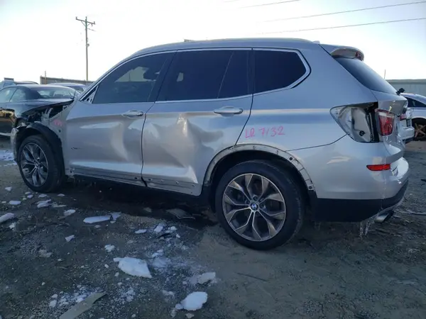 5UXWX7C34H0W39240 2017 BMW X3 - Image 2