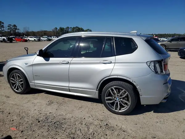 5UXWX7C3XH0U43934 2017 BMW X3 - Image 2