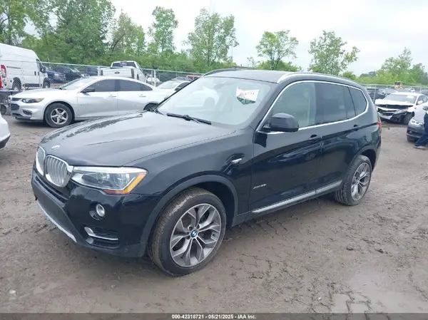 5UXWX7C3XH0W39677 2017 BMW X3 - Image 2
