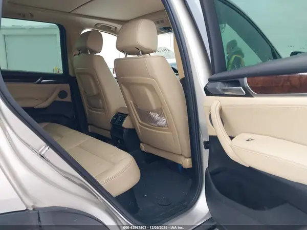 5UXWX7C52H0S20076 2017 BMW X3 - Image 8