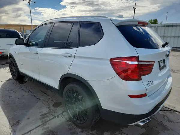 5UXWX7C53H0S20040 2017 BMW X3 - Image 2