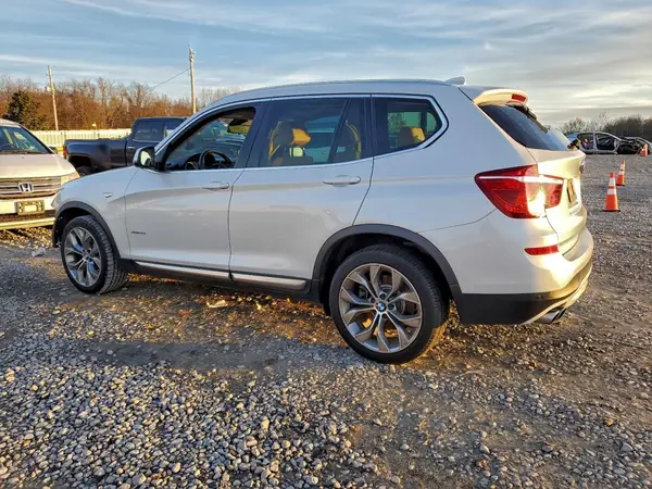5UXWX7C56H0U40000 2017 BMW X3 - Image 2