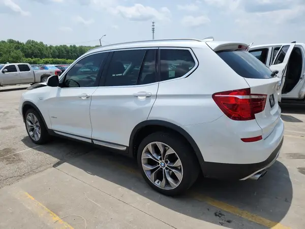 5UXWX7C57H0U40961 2017 BMW X3 - Image 2