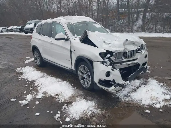 5UXWX7C58G0R17993 2016 BMW X3 - Image 1