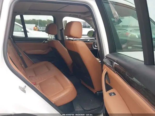 5UXWX7C58H0U42024 2017 BMW X3 - Image 8
