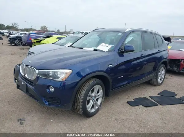 5UXWX7C5XH0U42252 2017 BMW X3 - Image 2