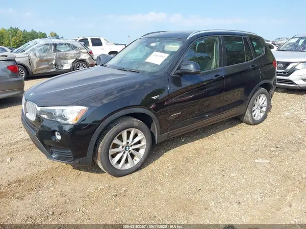 5UXWX9C30H0T17173 2017 BMW X3 - Image 2