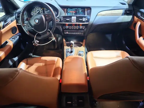 5UXWX9C30H0T19005 2017 BMW X3 - Image 8