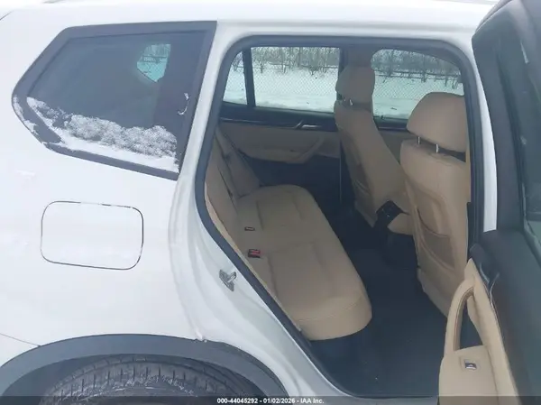 5UXWX9C30H0W74028 2017 BMW X3 - Image 8