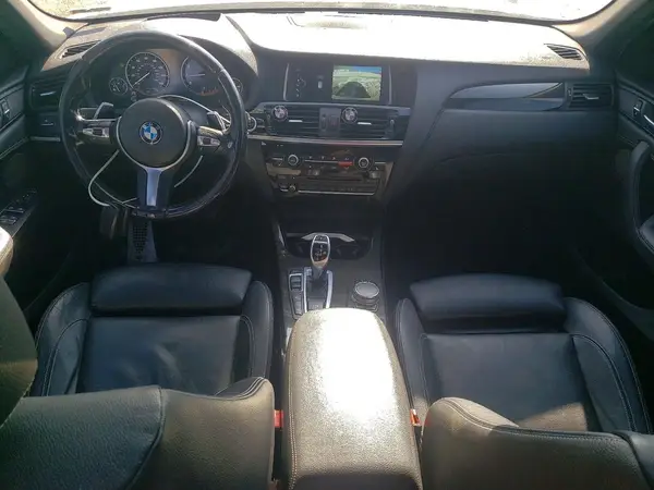 5UXWX9C30H0W78676 2017 BMW X3 - Image 8