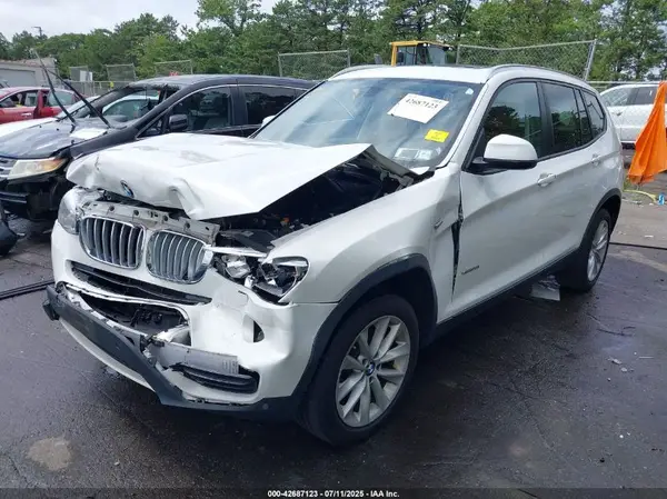 5UXWX9C30H0W80167 2017 BMW X3 - Image 2