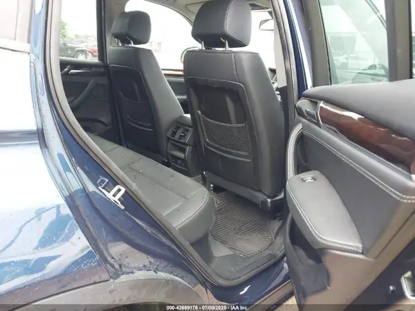 5UXWX9C31H0T19286 2017 BMW X3 - Image 8