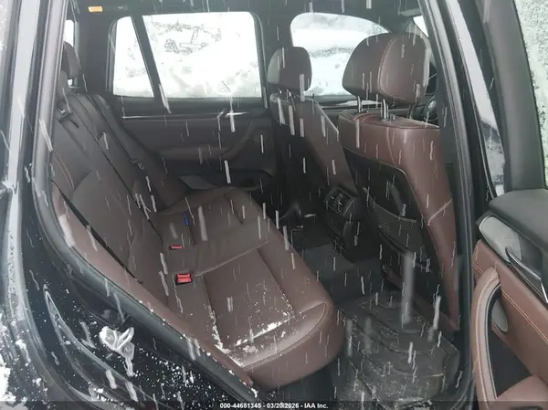 5UXWX9C31H0T21135 2017 BMW X3 - Image 8