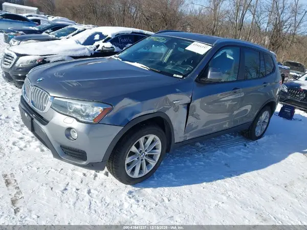 5UXWX9C31H0W75334 2017 BMW X3 - Image 2
