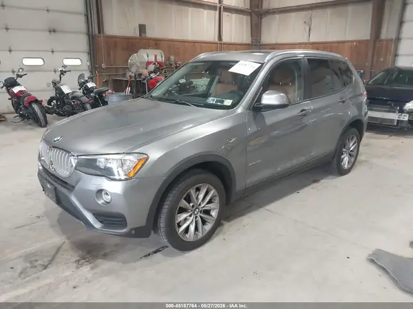 5UXWX9C32H0T20172 2017 BMW X3 - Image 2