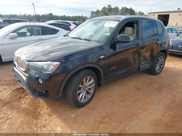 5UXWX9C32H0T22892 2017 BMW X3 - Image 2