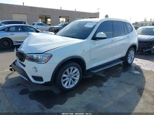 5UXWX9C32H0T25498 2017 BMW X3 - Image 2