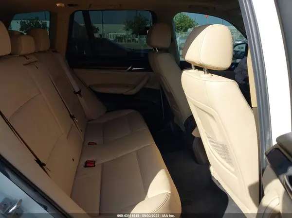 5UXWX9C32H0T25498 2017 BMW X3 - Image 8