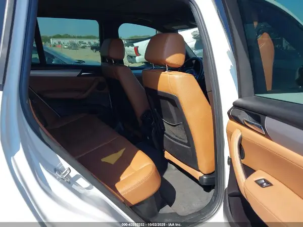 5UXWX9C32H0W67145 2017 BMW X3 - Image 8