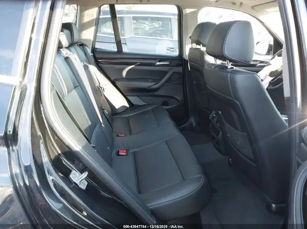 5UXWX9C32H0W69185 2017 BMW X3 - Image 8