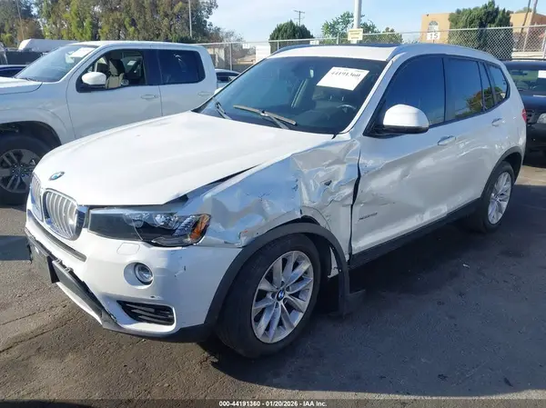 5UXWX9C32H0W69610 2017 BMW X3 - Image 2