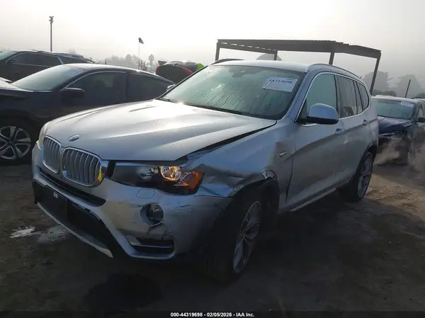 5UXWX9C32H0W78159 2017 BMW X3 - Image 2