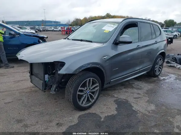 5UXWX9C33H0T21055 2017 BMW X3 - Image 2