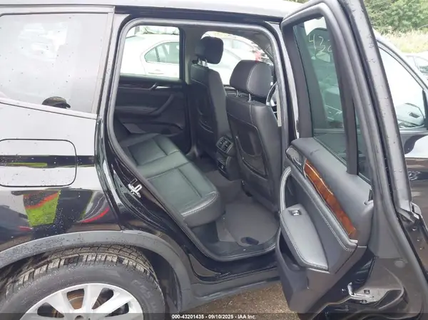 5UXWX9C33H0T23548 2017 BMW X3 - Image 8