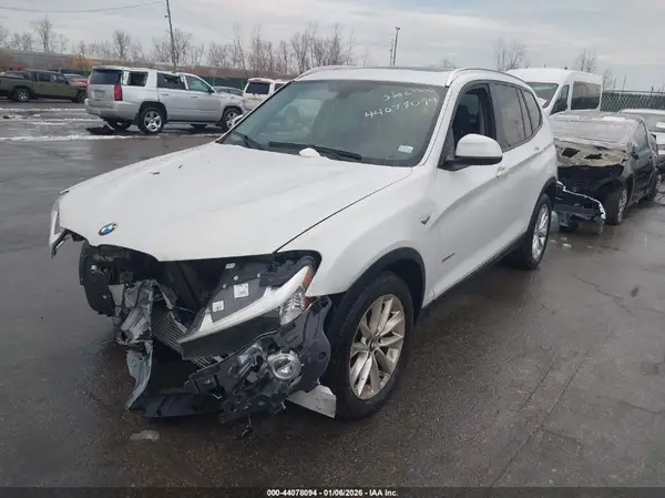 5UXWX9C33H0T23968 2017 BMW X3 - Image 2