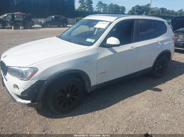 5UXWX9C33H0T25123 2017 BMW X3 - Image 2