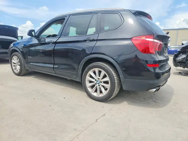 5UXWX9C33H0W67753 2017 BMW X3 - Image 2