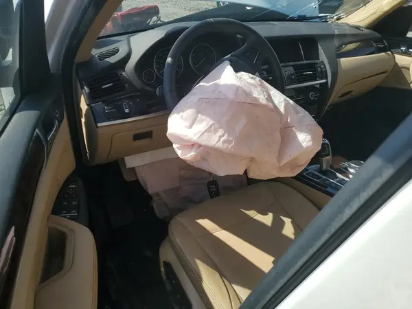 5UXWX9C33H0W72094 2017 BMW X3 - Image 8